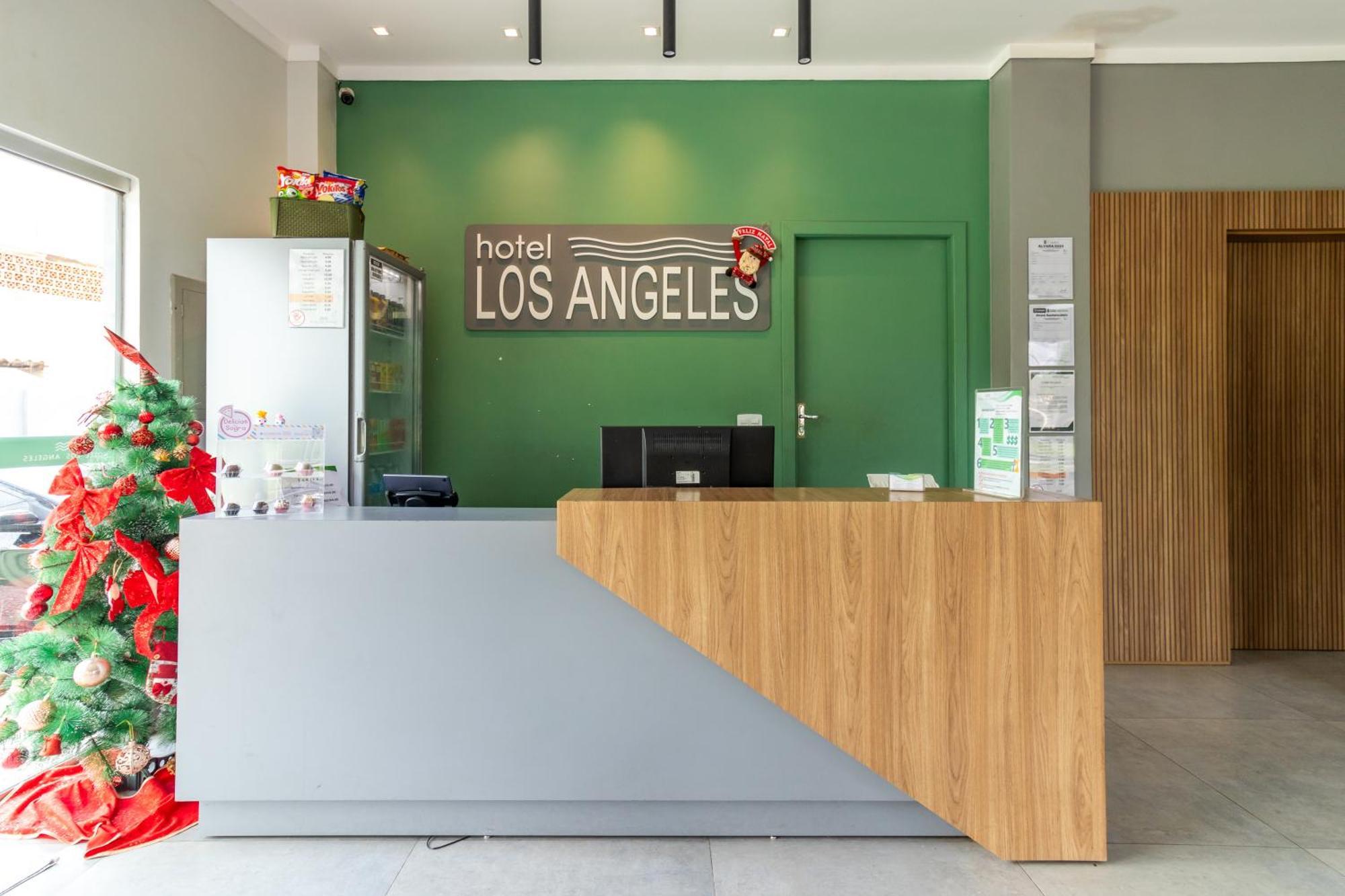 Hotel Los Angeles 쿠이아바 외부 사진