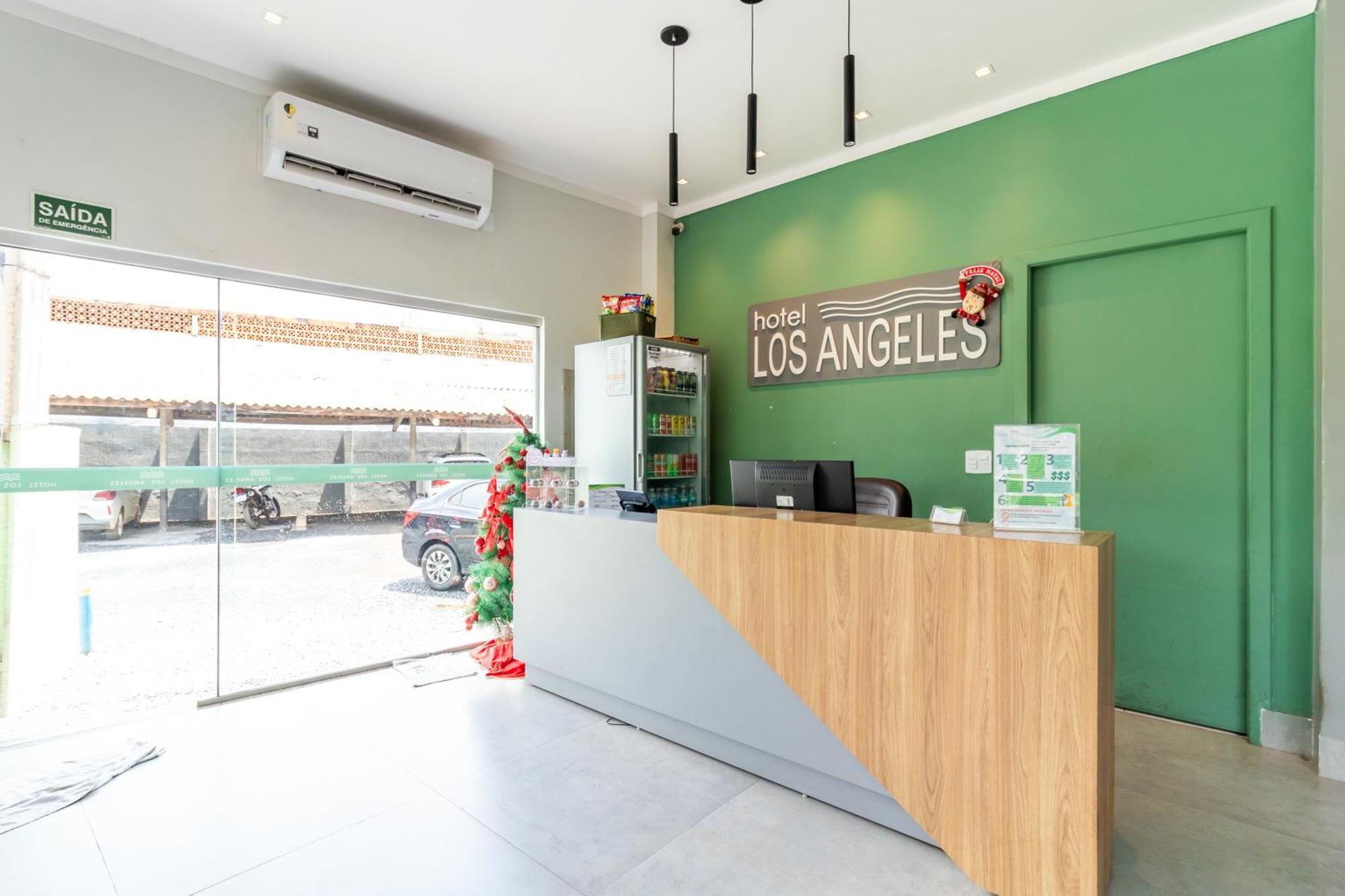 Hotel Los Angeles 쿠이아바 외부 사진